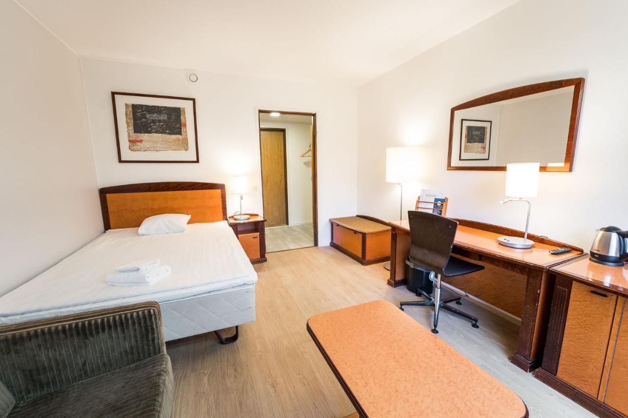 Budget Hotel Раахе Экстерьер фото