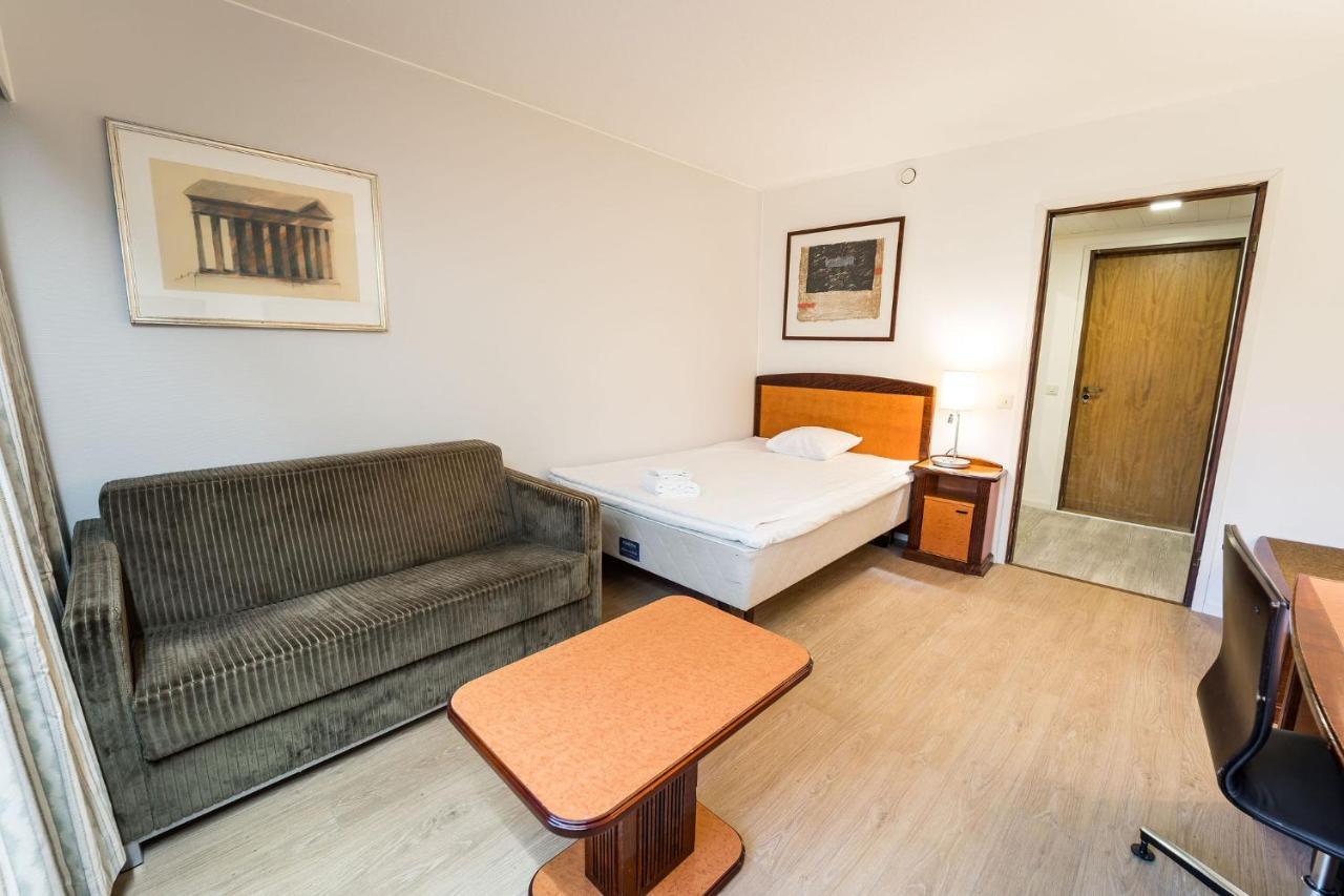 Budget Hotel Раахе Экстерьер фото